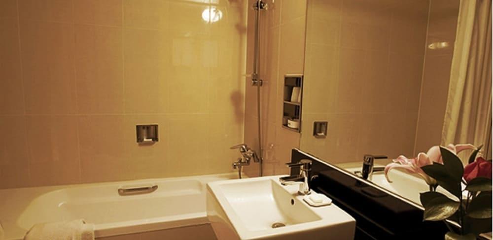 Olympic Parktel 4*